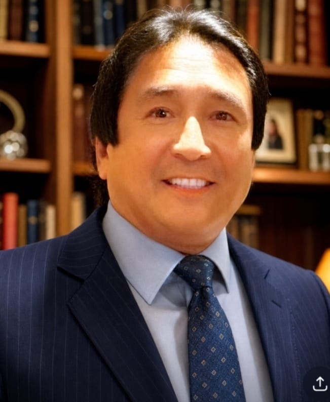 Emilio Chávez Terrones, autor, editor y fundador de Voces Libres Editorial